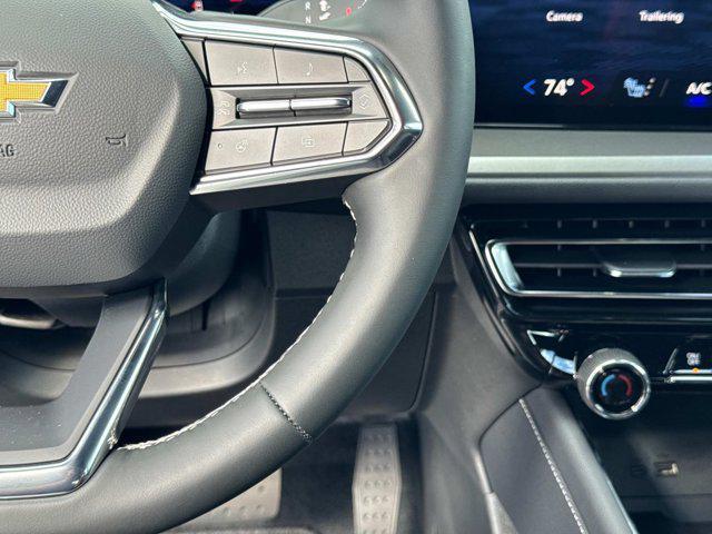 Photo of 2026 Lakeshore Blue Metallic Chevrolet Traverse