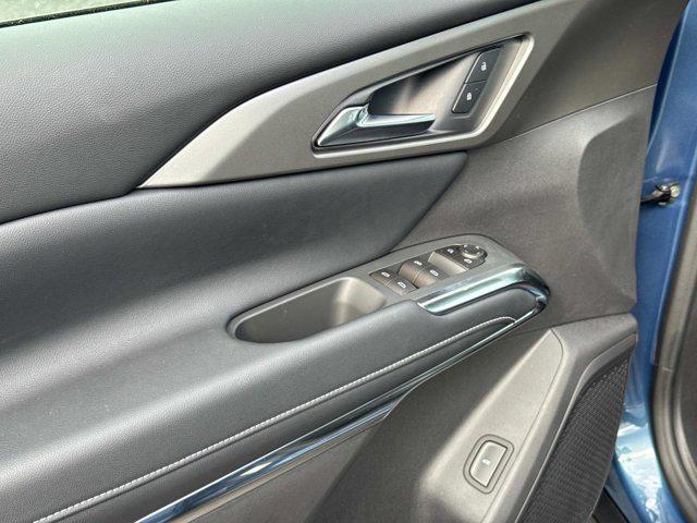Photo of 2026 Lakeshore Blue Metallic Chevrolet Traverse