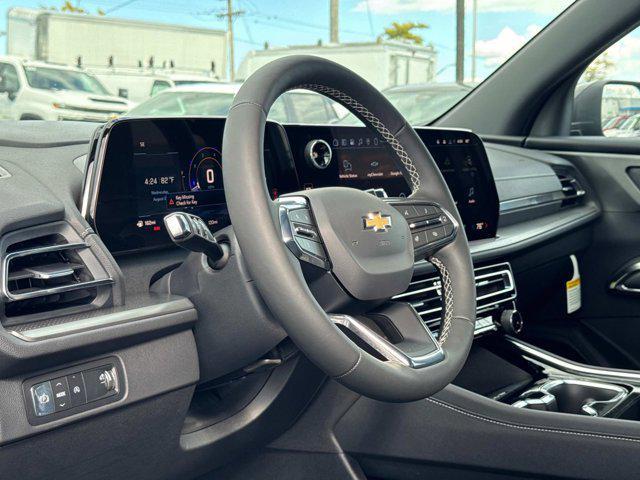 Photo of 2026 Lakeshore Blue Metallic Chevrolet Traverse
