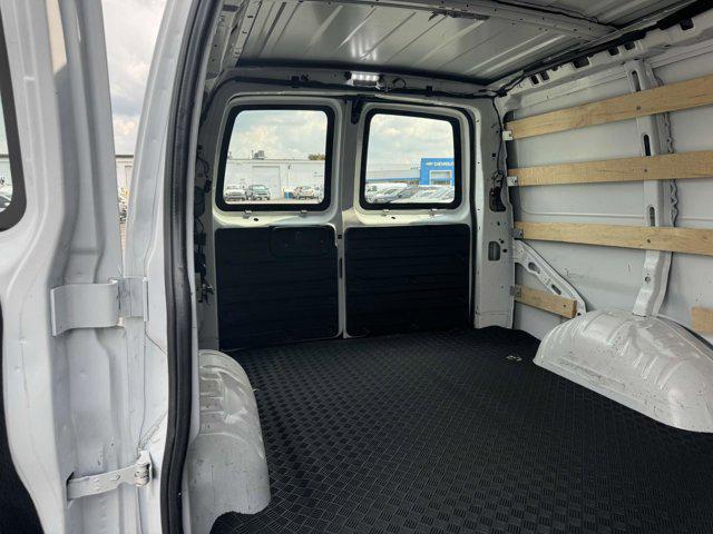Photo of 2023 Summit White GMC Savana 2500