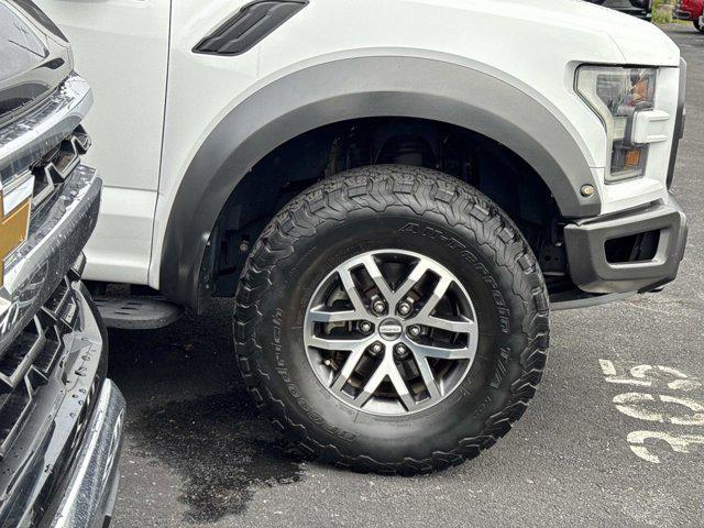 Photo of 2017 Oxford White Ford F-150