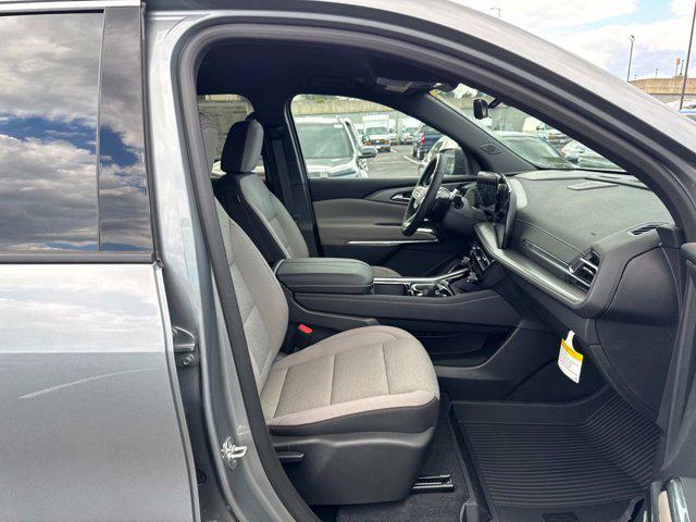 Photo of 2026 Sterling Gray Metallic Chevrolet Traverse