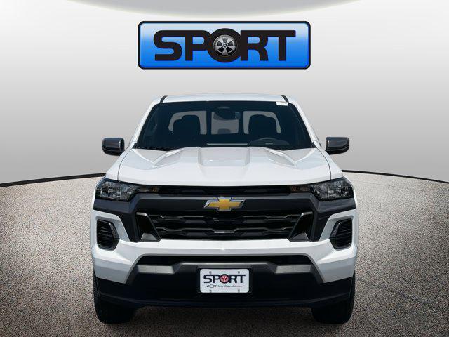 Photo of 2025 Summit White Chevrolet Colorado