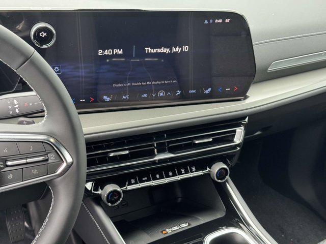 Photo of 2025 Mosaic Black Metallic Chevrolet Traverse