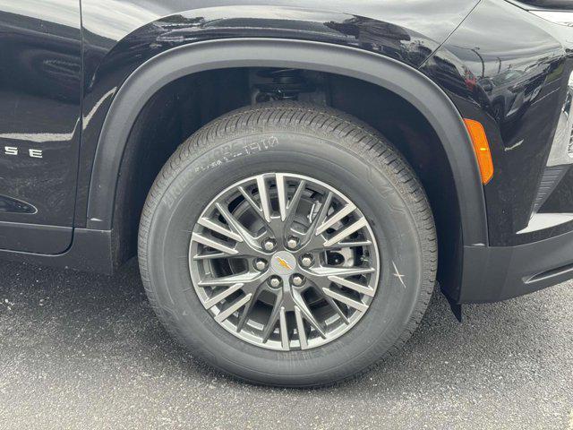 Photo of 2025 Mosaic Black Metallic Chevrolet Traverse