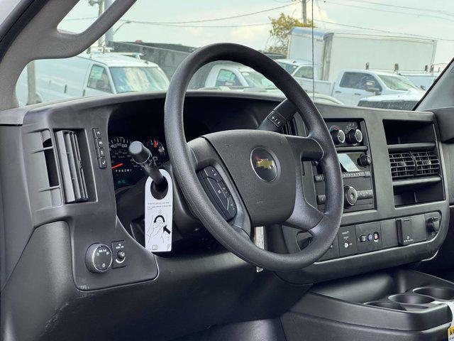 Photo of 2025 Summit White Chevrolet Express 2500