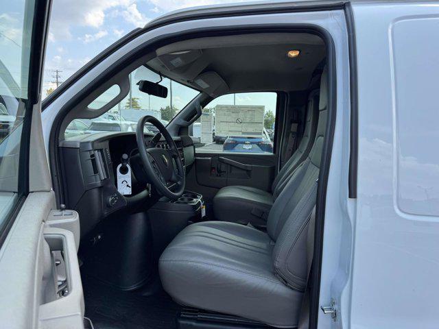 Photo of 2025 Summit White Chevrolet Express 2500