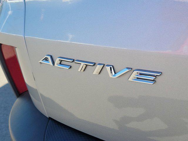 Photo of 2023 Silver Metallic Ford Escape