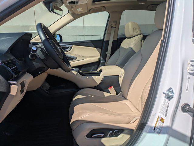 Photo of 2024 Platinum White Pearl Acura RDX