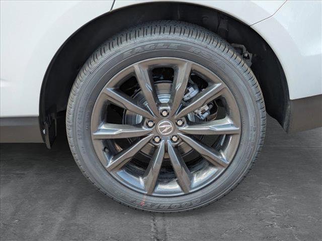 Photo of 2025 Platinum White Pearl Acura RDX