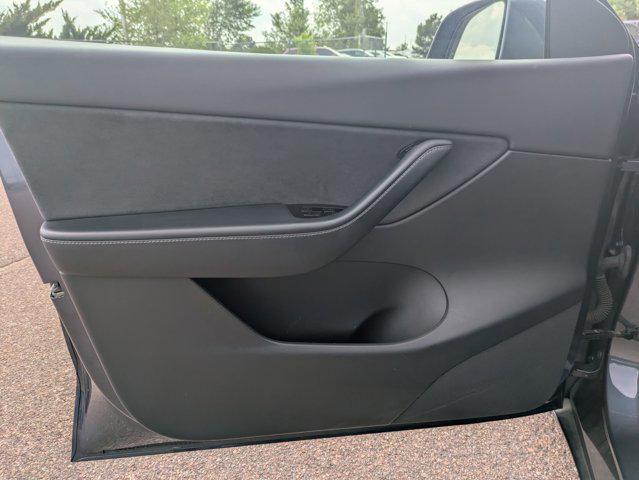 Photo of 2021 Midnight Silver Metallic Tesla Model Y
