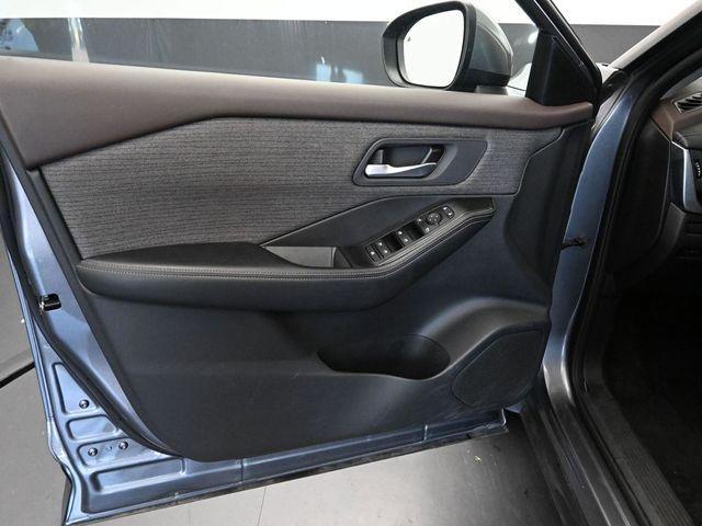 Photo of 2023 Gun Metallic Nissan Rogue
