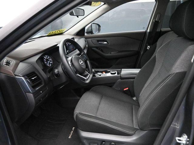 Photo of 2023 Gun Metallic Nissan Rogue