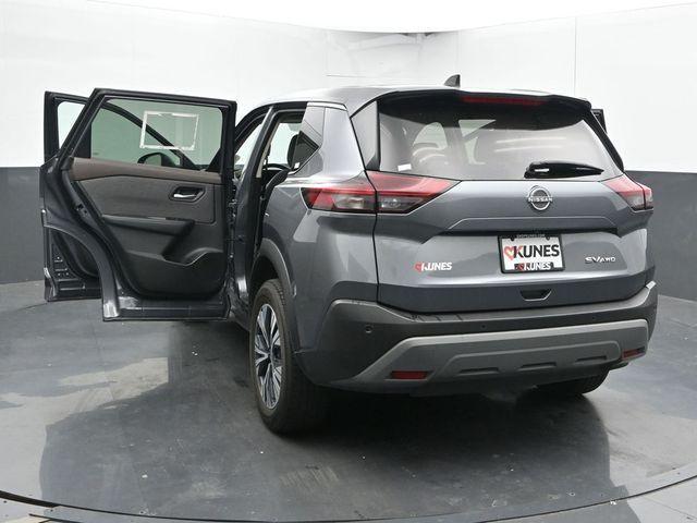 Photo of 2023 Gun Metallic Nissan Rogue