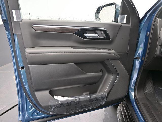 Photo of 2025 Lakeshore Blue Metallic Chevrolet Tahoe