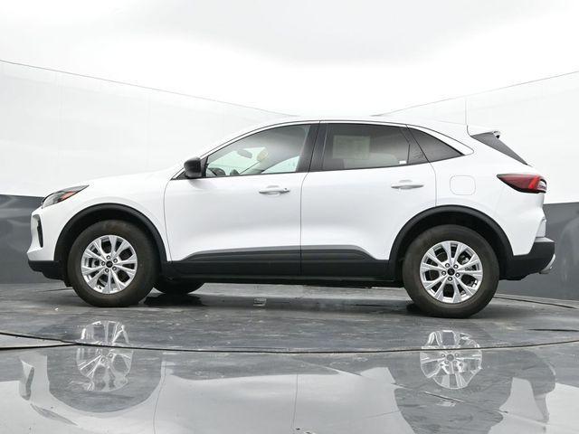 Photo of 2024 Oxford White Ford Escape