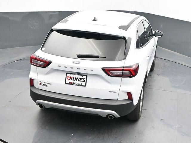 Photo of 2024 Oxford White Ford Escape