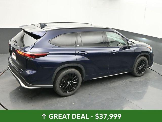 Photo of 2024 Blue Toyota Highlander