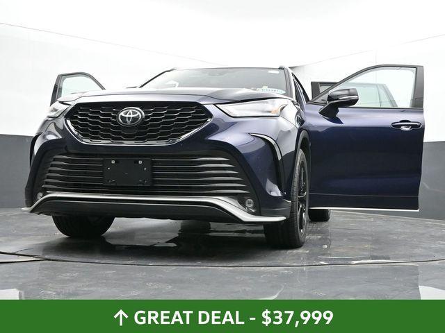 Photo of 2024 Blue Toyota Highlander