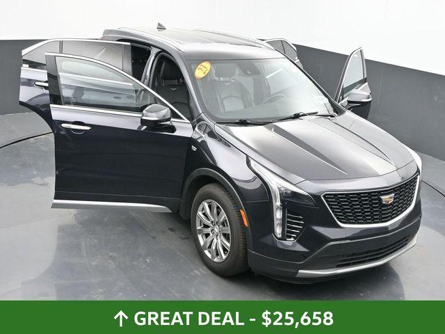 Photo of 2023 Galactic Gray Metallic Cadillac XT4