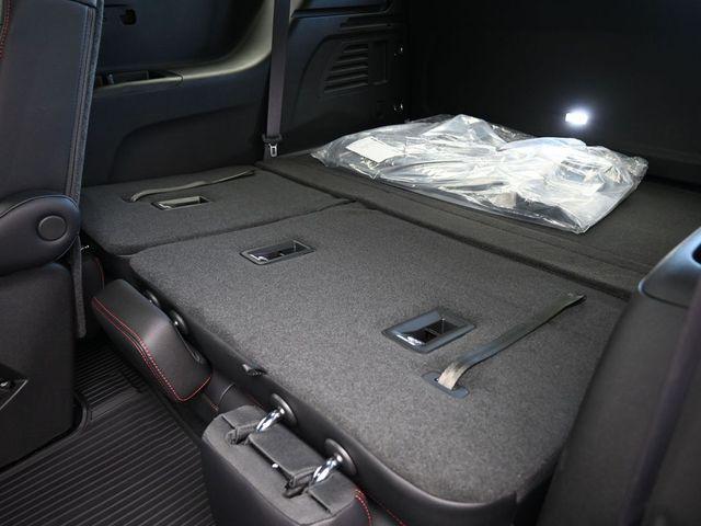 Photo of 2025 Mosaic Black Metallic Chevrolet Traverse
