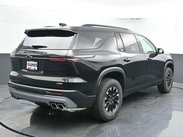 Photo of 2025 Mosaic Black Metallic Chevrolet Traverse
