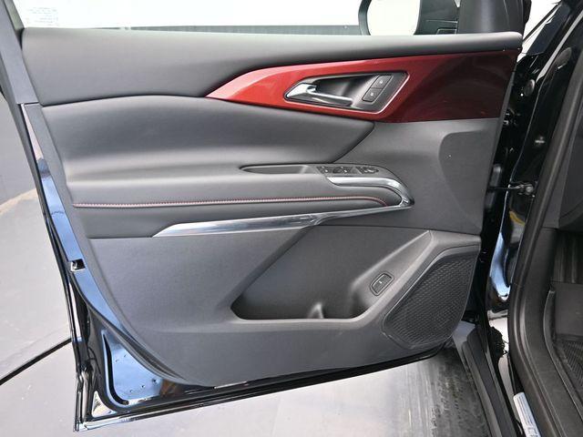 Photo of 2025 Mosaic Black Metallic Chevrolet Traverse