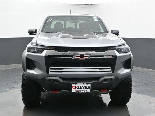 Photo of 2025 Sterling Gray Metallic Chevrolet Colorado