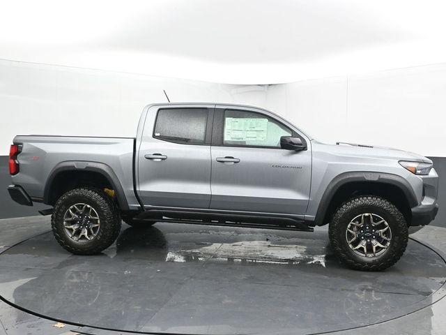 Photo of 2025 Sterling Gray Metallic Chevrolet Colorado