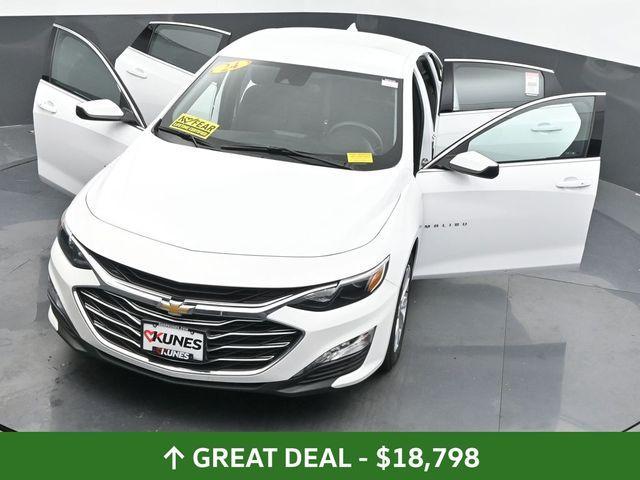 Photo of 2024 Summit White Chevrolet Malibu