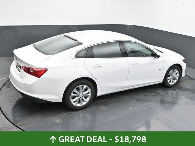 Photo of 2024 Summit White Chevrolet Malibu