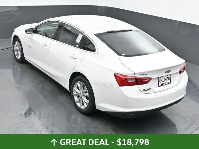 Photo of 2024 Summit White Chevrolet Malibu