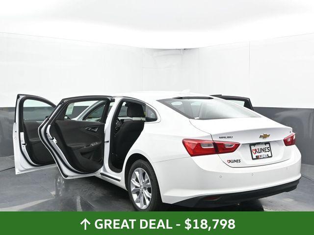 Photo of 2024 Summit White Chevrolet Malibu