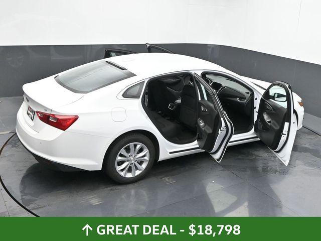 Photo of 2024 Summit White Chevrolet Malibu