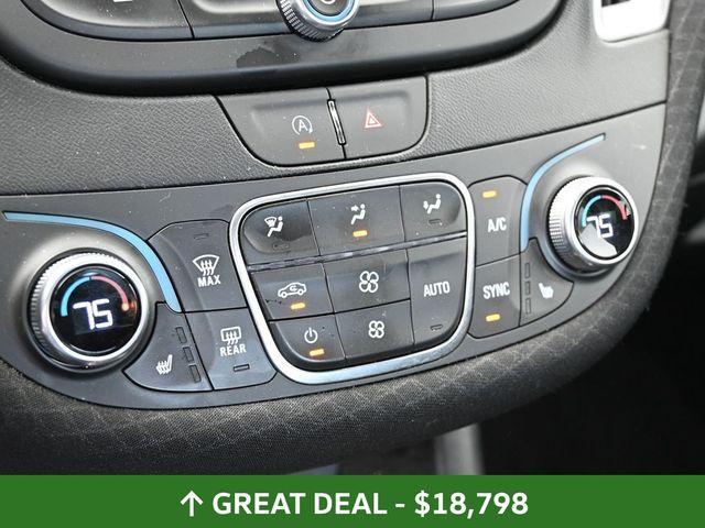 Photo of 2024 Summit White Chevrolet Malibu
