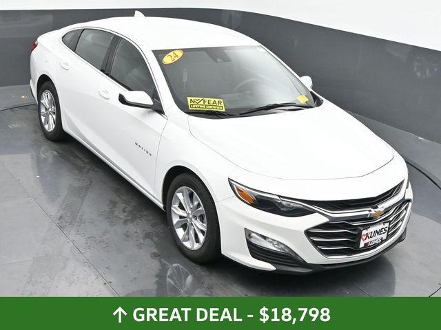 Photo of 2024 Summit White Chevrolet Malibu