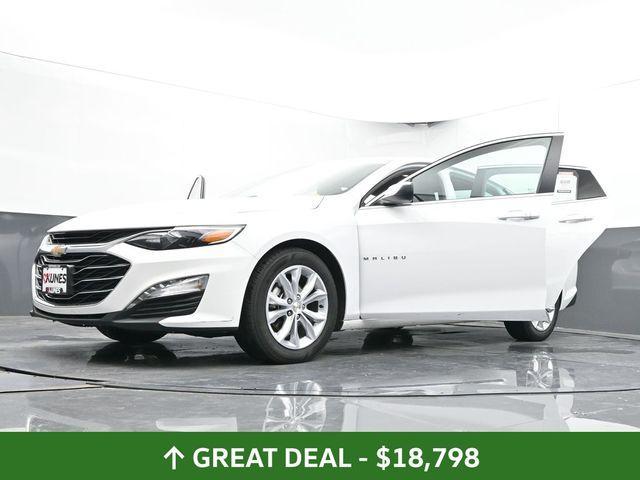 Photo of 2024 Summit White Chevrolet Malibu