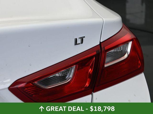 Photo of 2024 Summit White Chevrolet Malibu