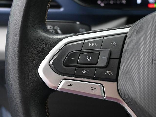 Photo of 2022 Pyrite Silver Metallic Volkswagen Taos