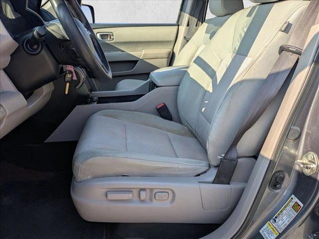 Photo of 2013 Polished Metal Metallic Honda Pilot