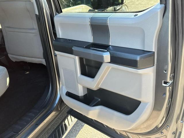 Photo of 2017 Magnetic Metallic Ford F-150