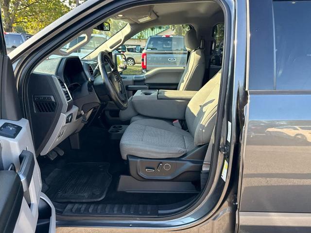 Photo of 2017 Magnetic Metallic Ford F-150