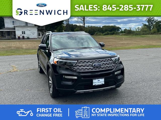 Photo of 2021 Agate Black Metallic Ford Explorer