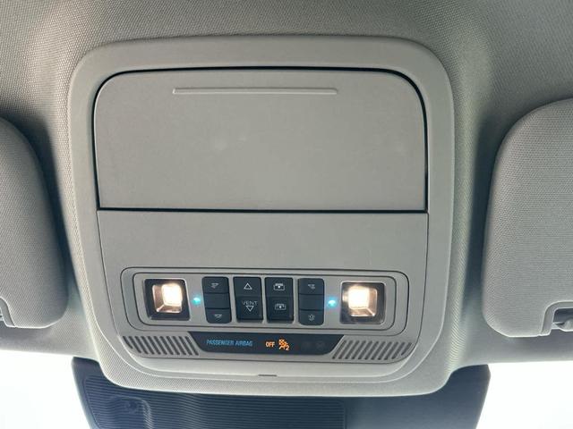 Photo of 2021 Agate Black Metallic Ford Explorer