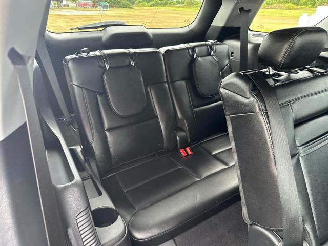 Photo of 2021 Agate Black Metallic Ford Explorer