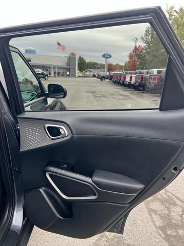 Photo of 2024 Gravity Gray Kia Soul