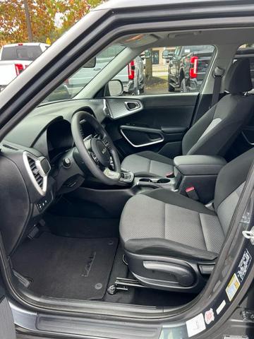 Photo of 2024 Gravity Gray Kia Soul