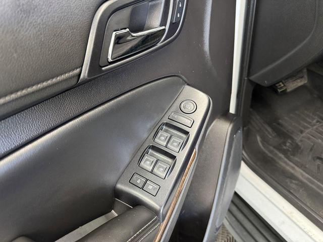 Photo of 2015 Summit White Chevrolet Tahoe