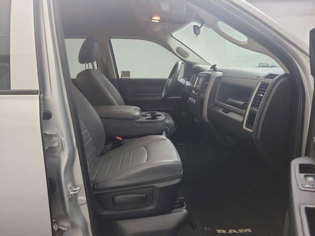 Photo of 2019 Bright Silver Metallic Clearcoat RAM 1500