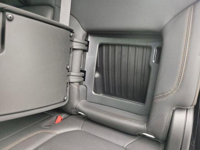 Photo of 2021 Summit White GMC Sierra 2500